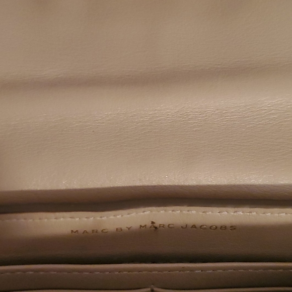 Marc Jacobs Crossbody Purse - Picture 4 of 7